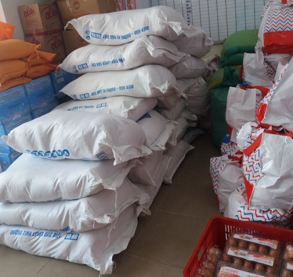 123HOST tặng 1 tấn gạo đến phường 25, quận Bình Thạnh, Tp. Hồ Chí ...